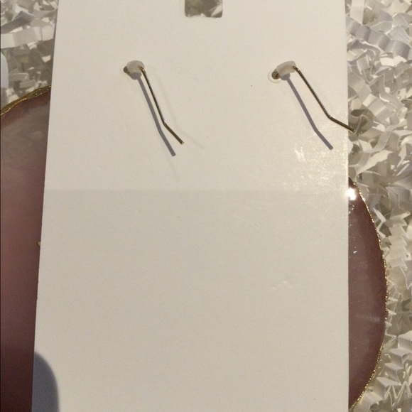 Beeline Earrings 2 Pairs - Picture 4 of 12